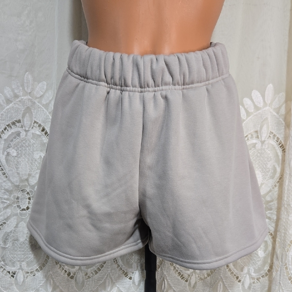 Kamo Fitness Sweat Shorts Size Small